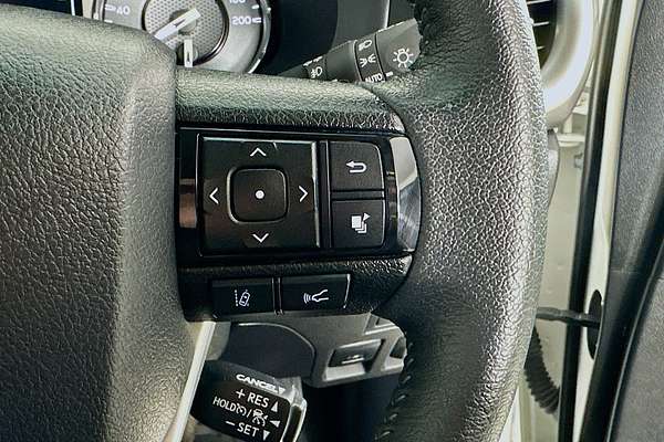 2022 Toyota HILUX SR5 (4x4) GUN126R 4X4