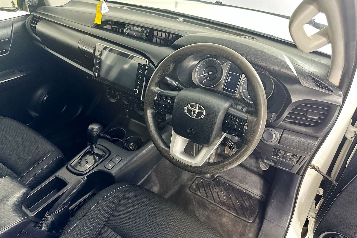2022 Toyota HILUX SR (4x4) GUN126R 4X4