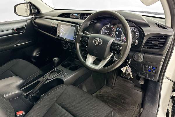 2021 Toyota HILUX SR (4x4) GUN126R 4X4
