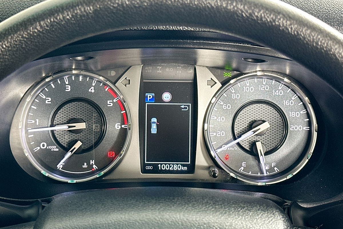 2021 Toyota HILUX SR (4x4) GUN126R 4X4