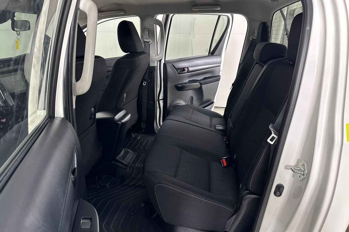 2022 Toyota HILUX SR (4x4) GUN126R 4X4