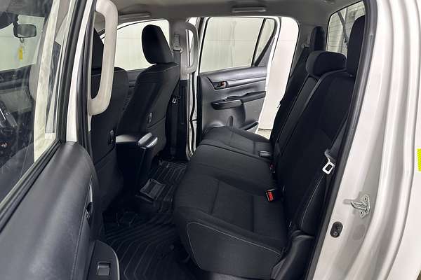 2022 Toyota HILUX SR (4x4) GUN126R 4X4