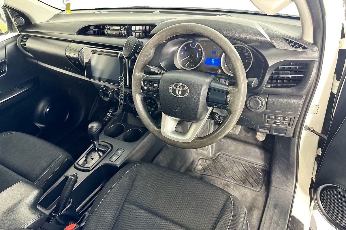 2019 Toyota HILUX SR (4x4) GUN126R MY19 4X4