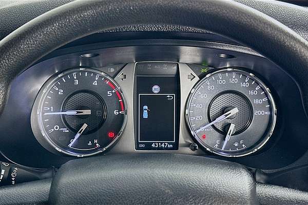 2022 Toyota HILUX SR (4x4) GUN126R 4X4