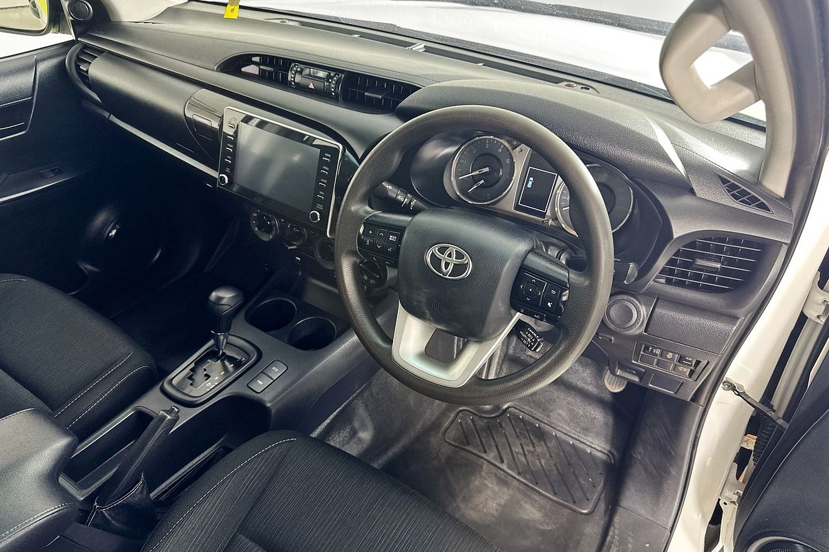 2022 Toyota HILUX SR (4x4) GUN126R 4X4