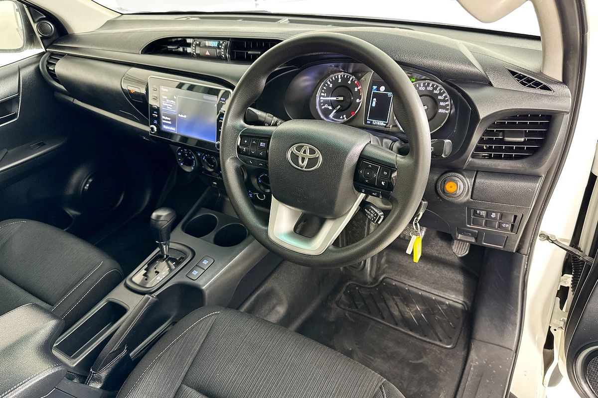 2021 Toyota HILUX SR (4x4) GUN126R 4X4