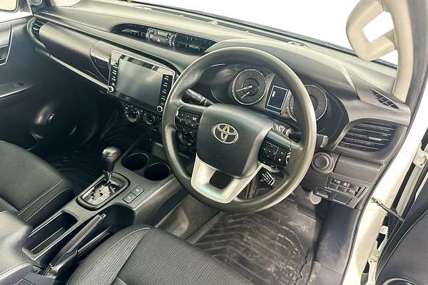 2022 Toyota HILUX SR (4x4) GUN126R 4X4