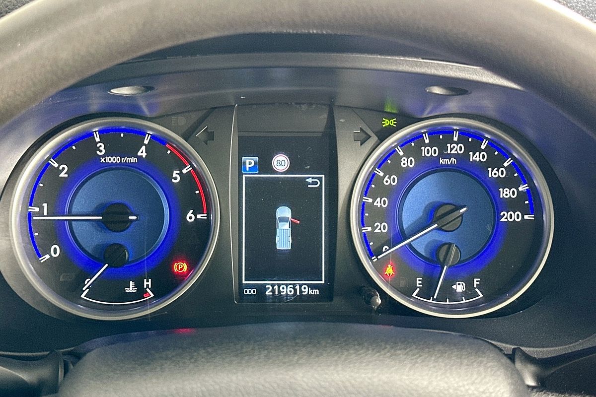 2019 Toyota HILUX SR (4x4) GUN126R MY19 4X4