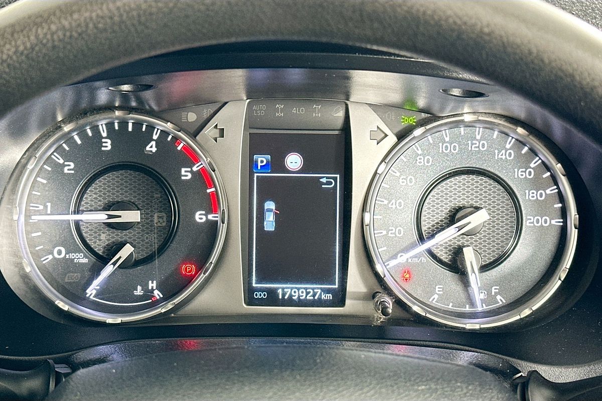 2021 Toyota HILUX SR (4x4) GUN126R 4X4