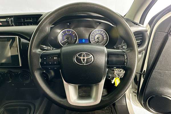 2018 Toyota HILUX SR (4x4) GUN126R MY19 4X4