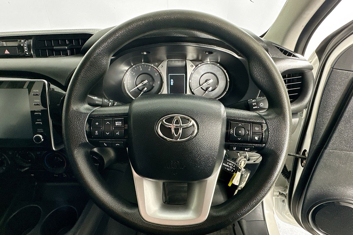 2022 Toyota HILUX SR (4x4) GUN126R 4X4