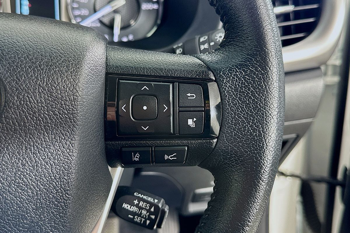 2024 Toyota Hilux SR5 (4x4) GUN126R 4X4