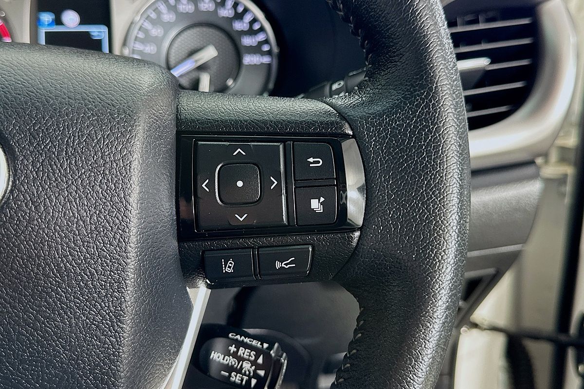 2021 Toyota HILUX SR5 (4x4) GUN126R 4X4