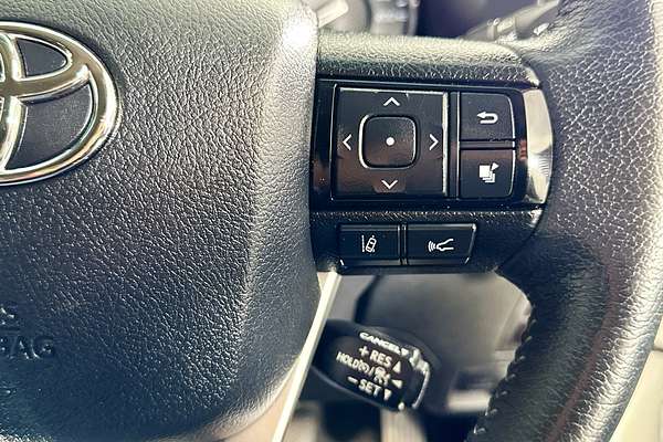 2021 Toyota HILUX SR5 (4x4) GUN126R 4X4