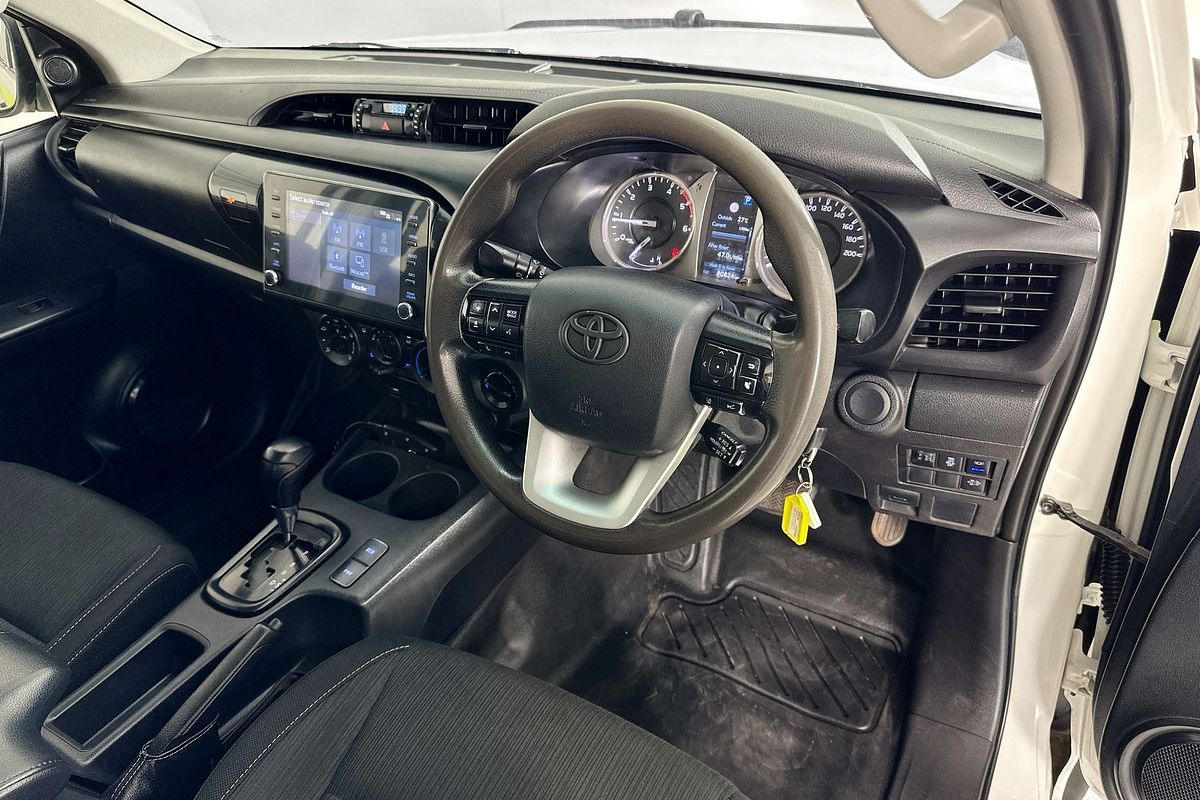 2022 Toyota HILUX SR (4x4) GUN126R 4X4