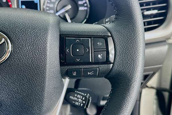 2025 Toyota HILUX SR5 48V (4x4) GUN126R RC 4X4