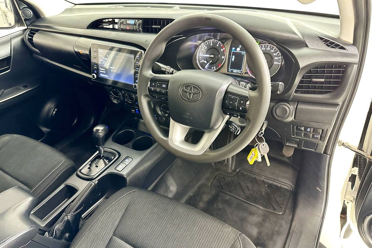 2021 Toyota HILUX SR (4x4) GUN126R 4X4