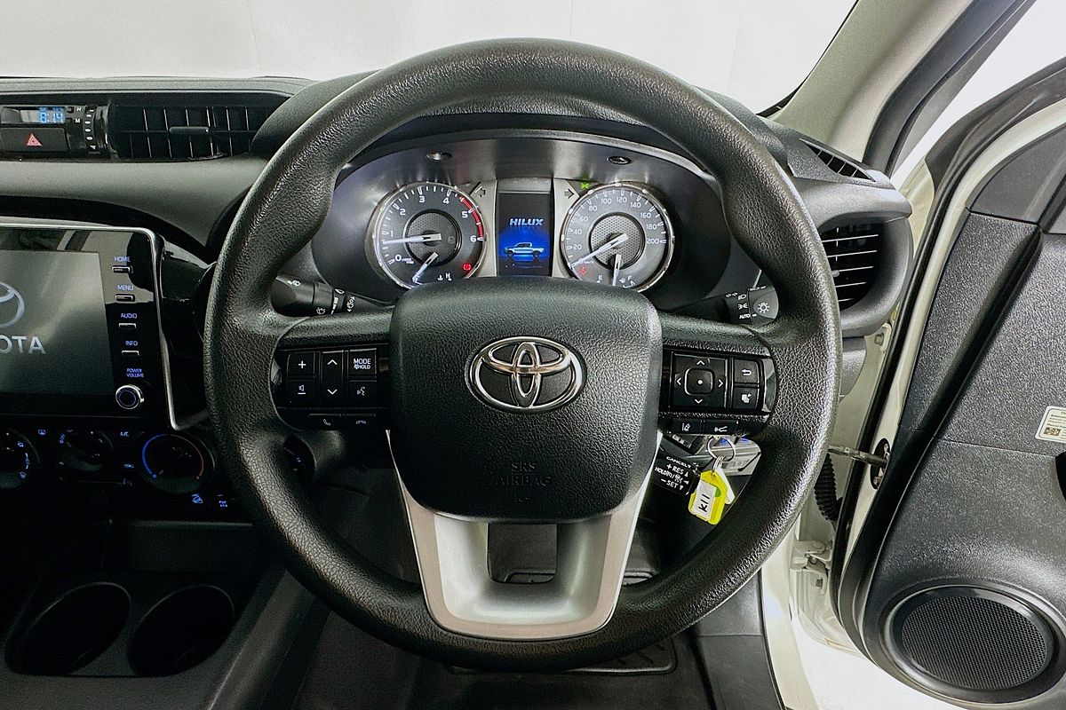 2021 Toyota HILUX SR (4x4) GUN126R FACELIFT 4X4