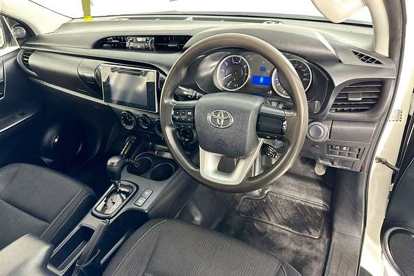 2018 Toyota HILUX SR (4x4) GUN126R MY17 4X4