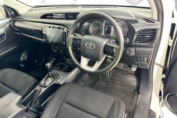 2021 Toyota HILUX SR (4x4) GUN126R 4X4