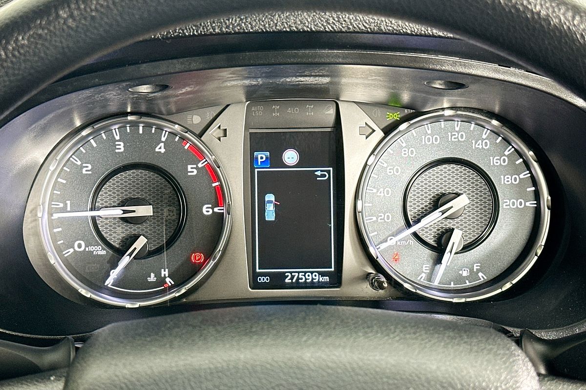 2021 Toyota HILUX SR (4x4) GUN126R 4X4