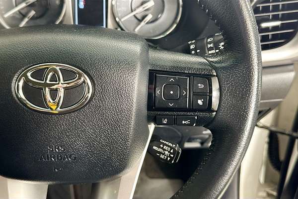 2021 Toyota HILUX SR5 (4x4) GUN126R 4X4