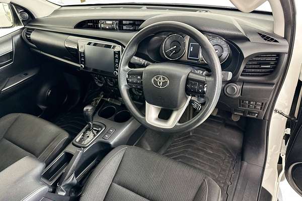 2024 Toyota HILUX SR (4x4) GUN126R 4X4