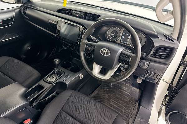 2021 Toyota HILUX SR (4x4) GUN126R 4X4