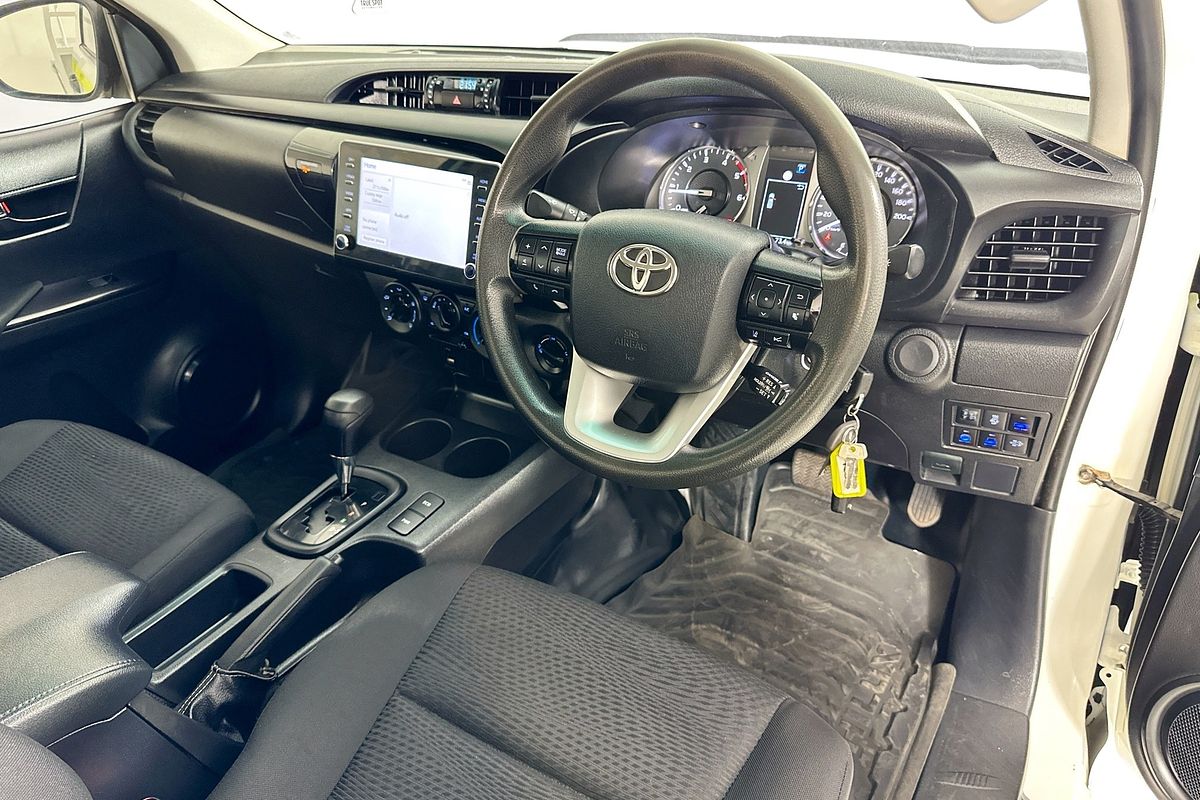 2021 Toyota HILUX SR (4x4) GUN126R 4X4