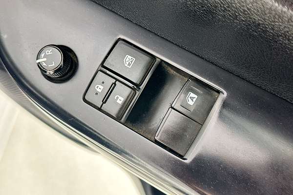 2018 Toyota HILUX WORKMATE GUN122R MY17 REAR WHEEL DRIVE