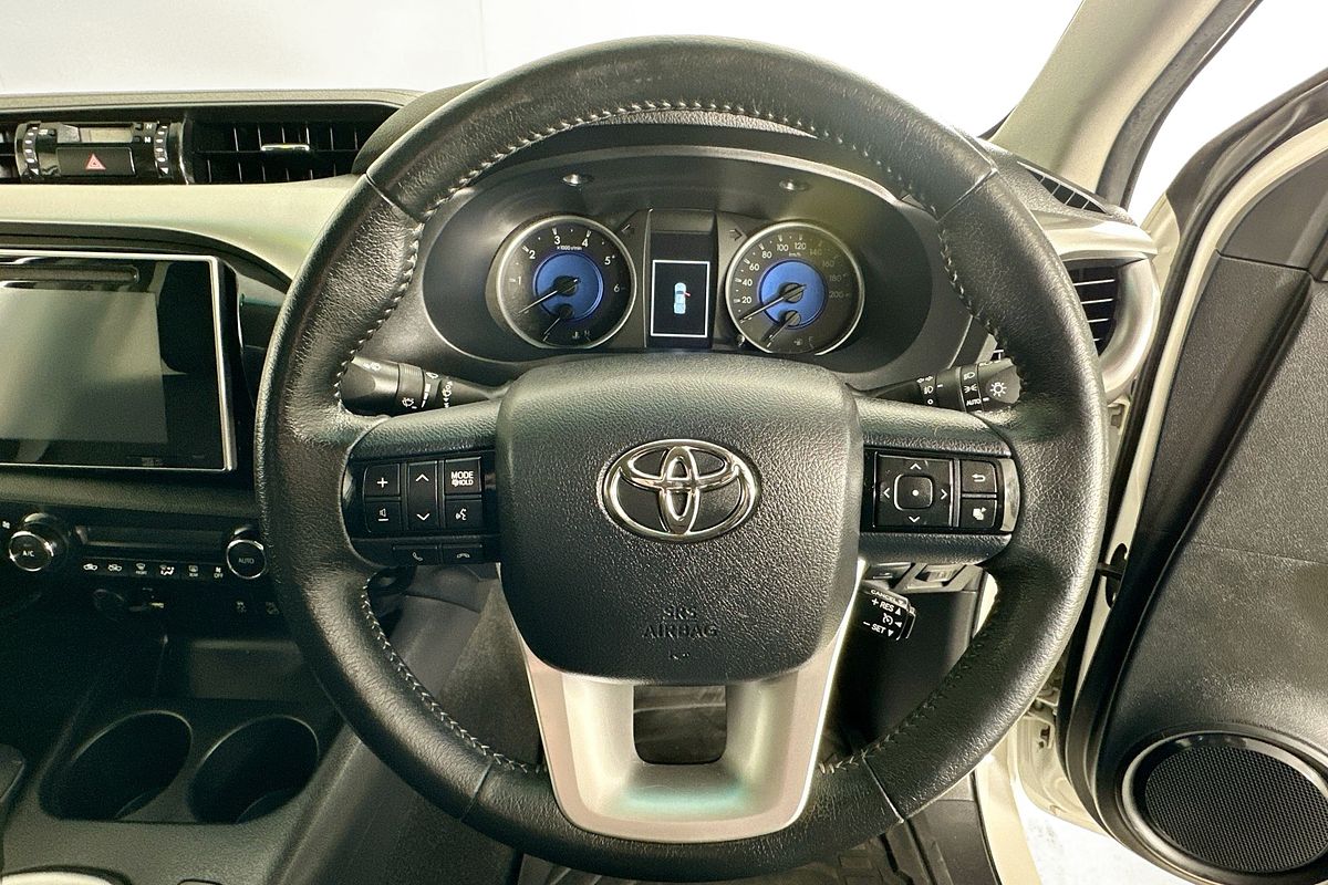 2018 Toyota HILUX SR5 (4x4) GUN126R MY17 4X4