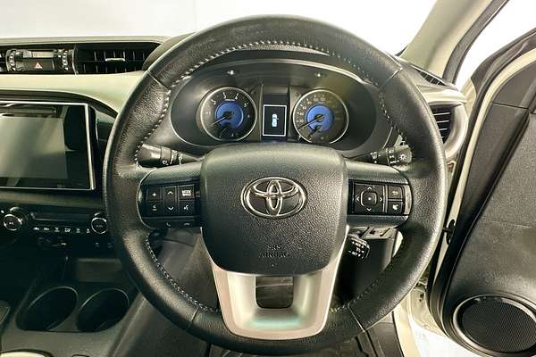 2018 Toyota HILUX SR5 (4x4) GUN126R MY17 4X4