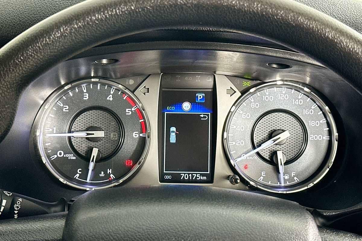 2021 Toyota HILUX SR (4x4) GUN126R FACELIFT 4X4