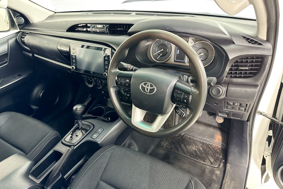 2022 Toyota HILUX SR (4x4) GUN126R 4X4