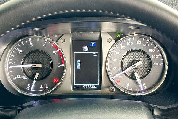 2021 Toyota HILUX SR5 (4x4) GUN126R 4X4