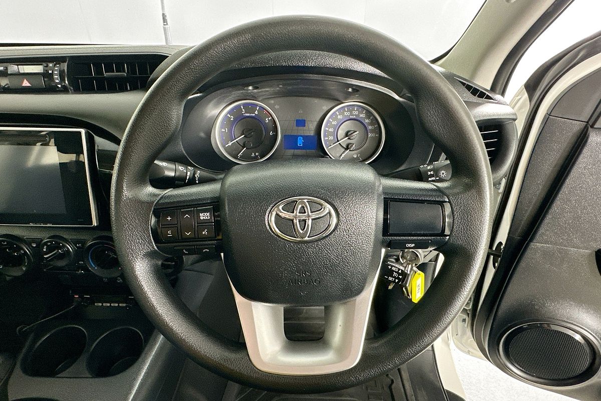 2018 Toyota HILUX SR (4x4) GUN126R MY17 4X4