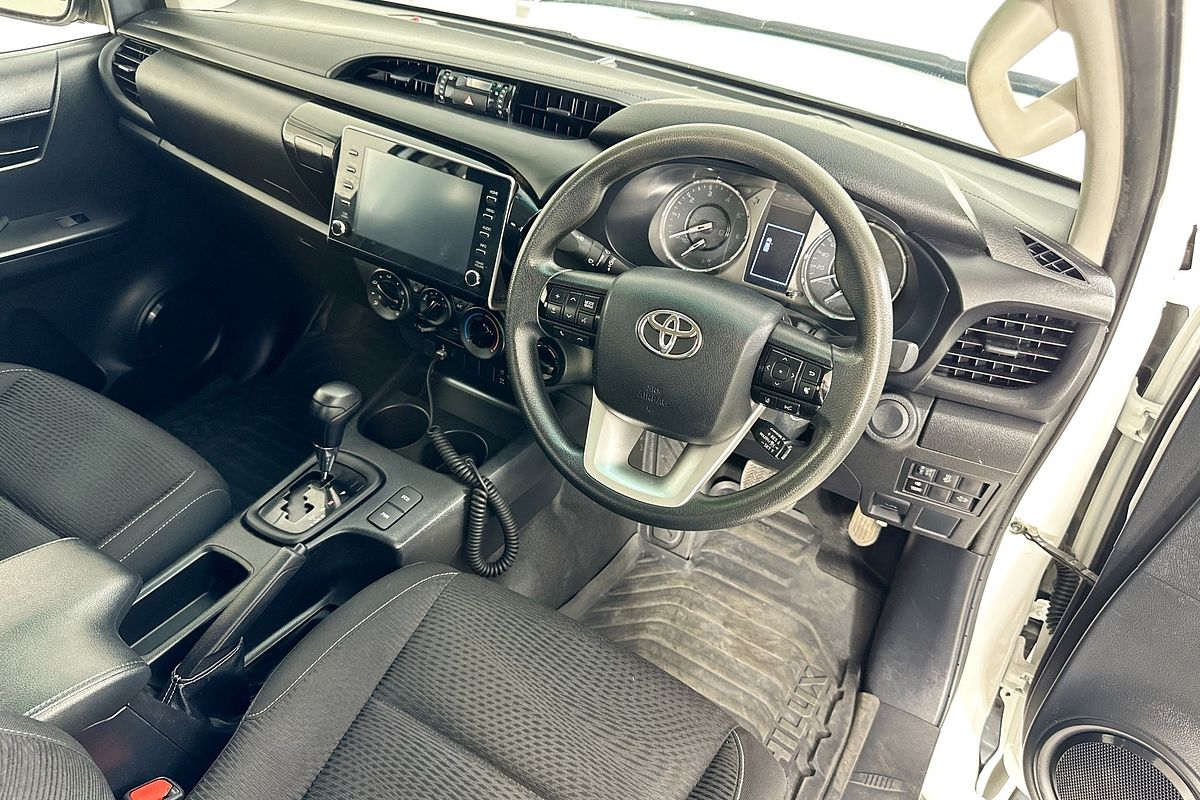 2023 Toyota HILUX SR (4x4) GUN126R 4X4