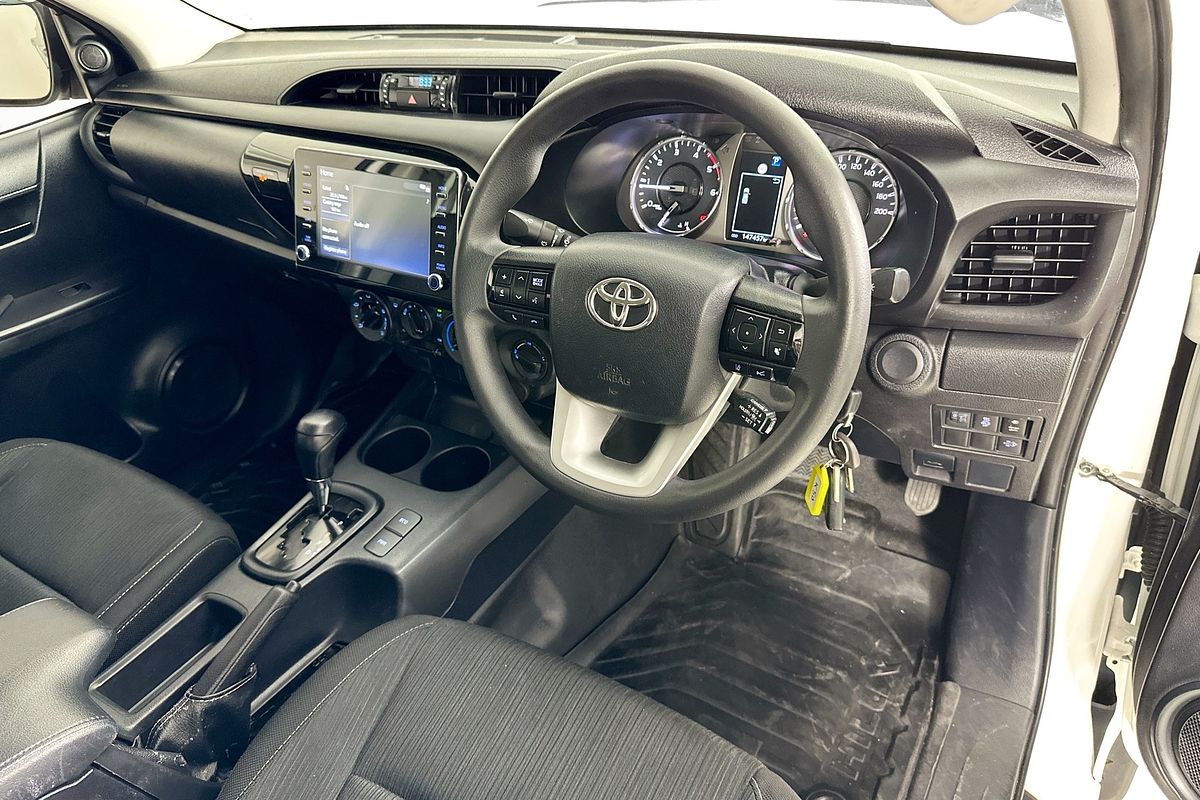 2022 Toyota HILUX SR (4x4) GUN126R 4X4