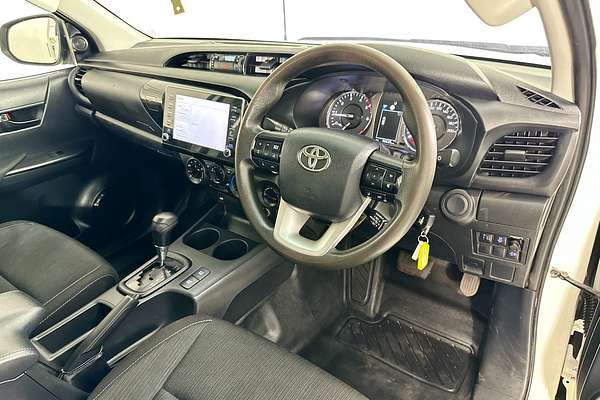 2021 Toyota HILUX SR (4x4) GUN126R 4X4