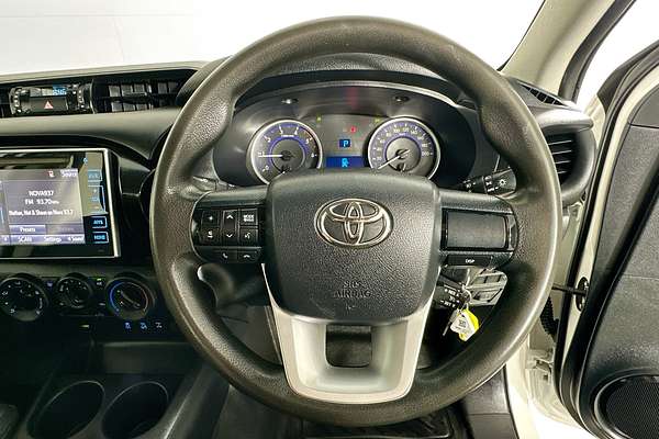 2019 Toyota HILUX SR (4x4) GUN126R MY19 4X4