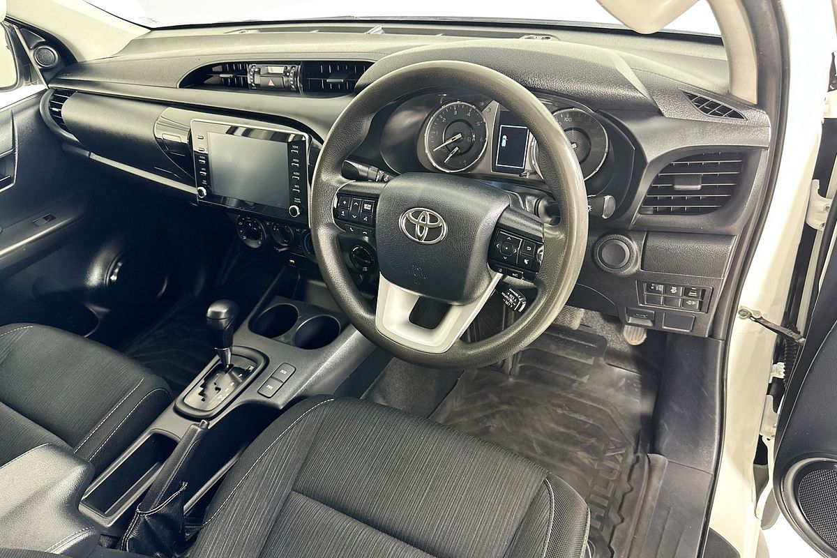 2022 Toyota HILUX SR (4x4) GUN126R 4X4