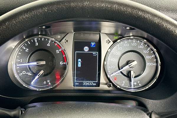 2023 Toyota HILUX SR (4x4) GUN126R 4X4