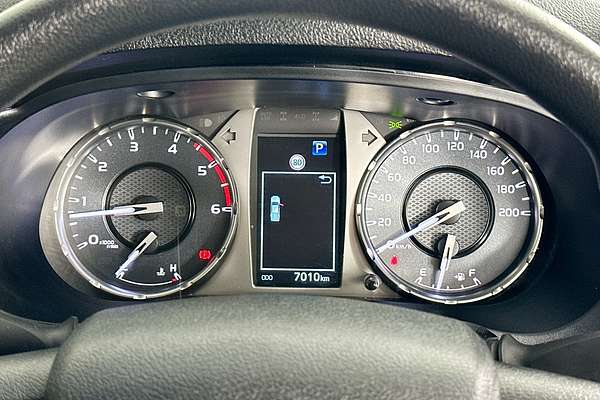 2025 Toyota HILUX SR (4x4) STEEL WHEELS GUN126R RC 4X4