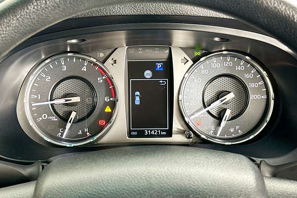 2024 Toyota HILUX SR 48V (4x4) GUN126R 4X4