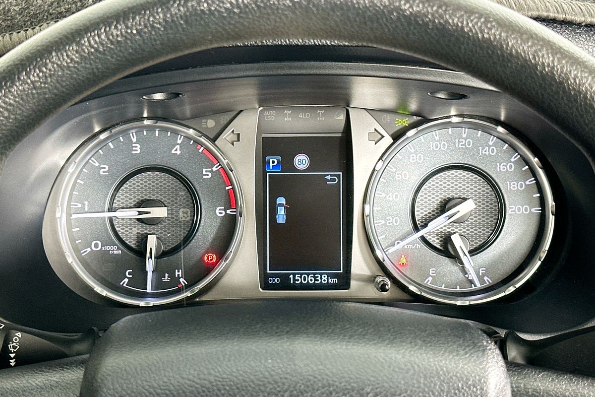 2020 Toyota HILUX SR (4x4) GUN126R FACELIFT 4X4