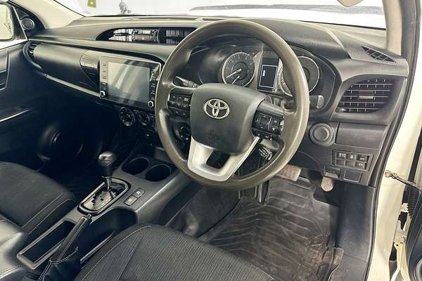 2021 Toyota HILUX SR (4x4) GUN126R 4X4