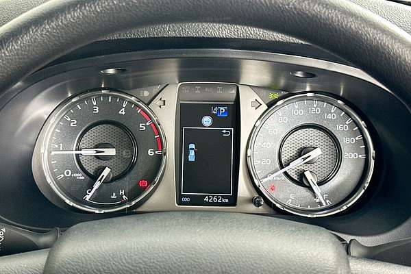 2025 Toyota HILUX SR (4x4) STEEL WHEELS GUN126R RC 4X4