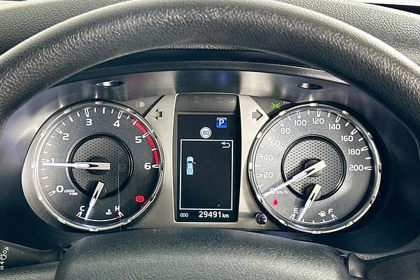 2025 Toyota HILUX SR 48V (4x4) GUN126R RC 4X4