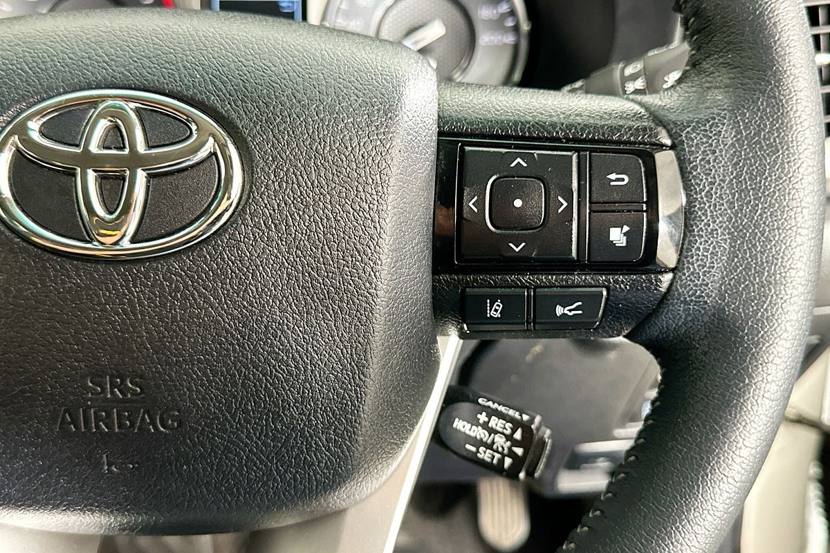 2022 Toyota HILUX SR5 (4x4) GUN126R 4X4