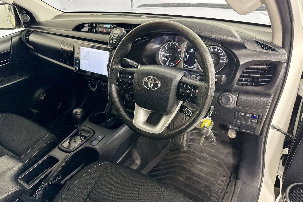 2023 Toyota HILUX SR (4x4) GUN126R 4X4